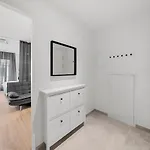 Vibestudio 303 - Central - Ac - Near Parking